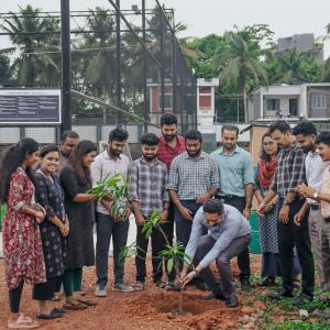 WhatsApp Image 2025-05-14 at 16.10.04